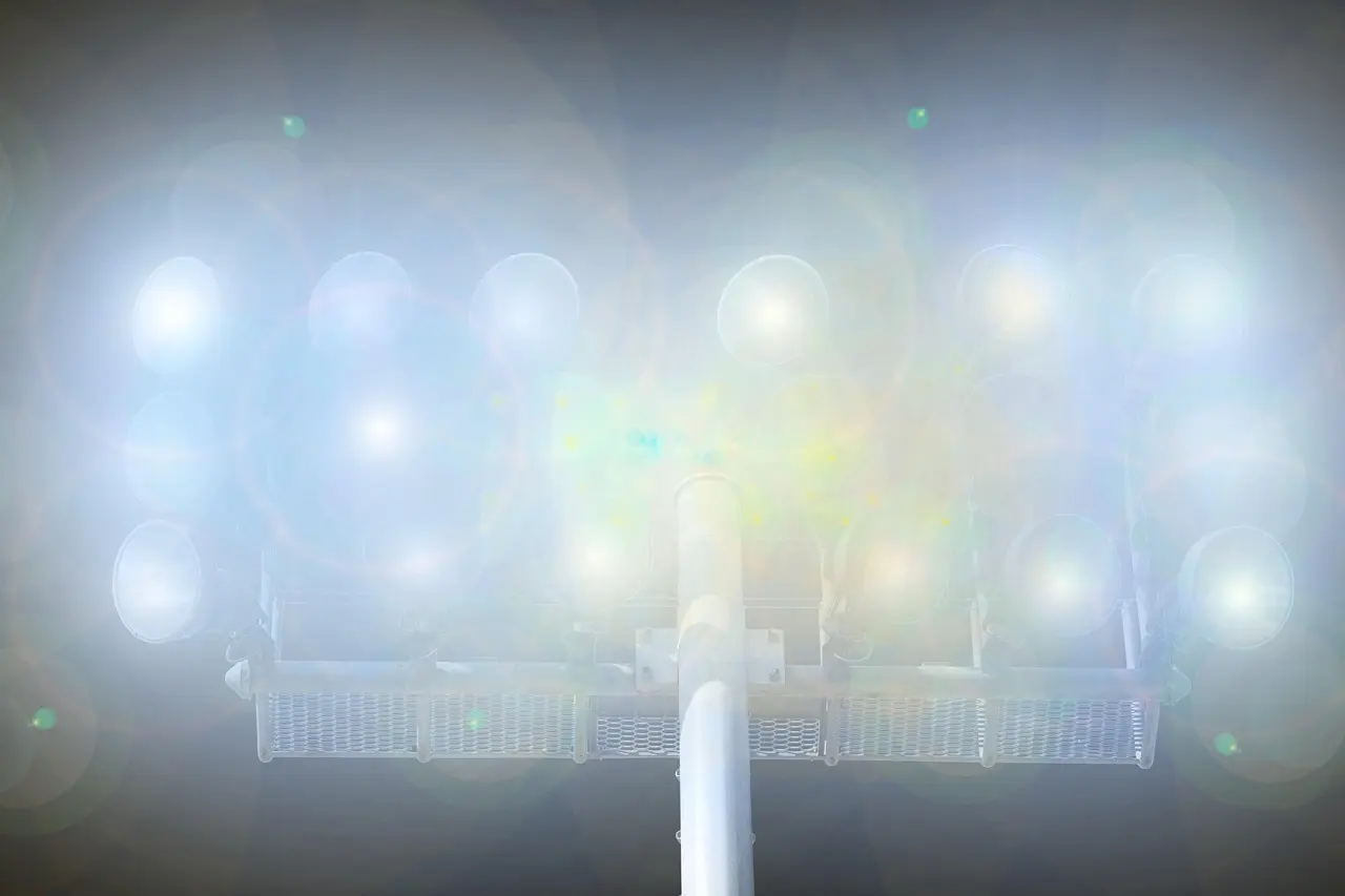 Stadionlys set nedefra